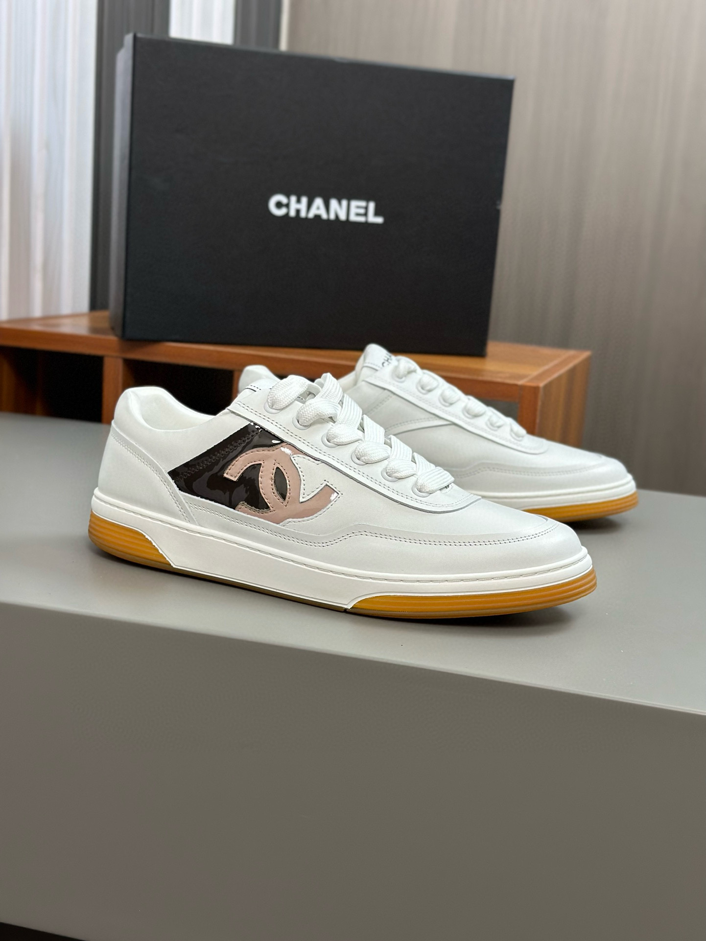 샤넬 남자 스니커즈 운동화 신발