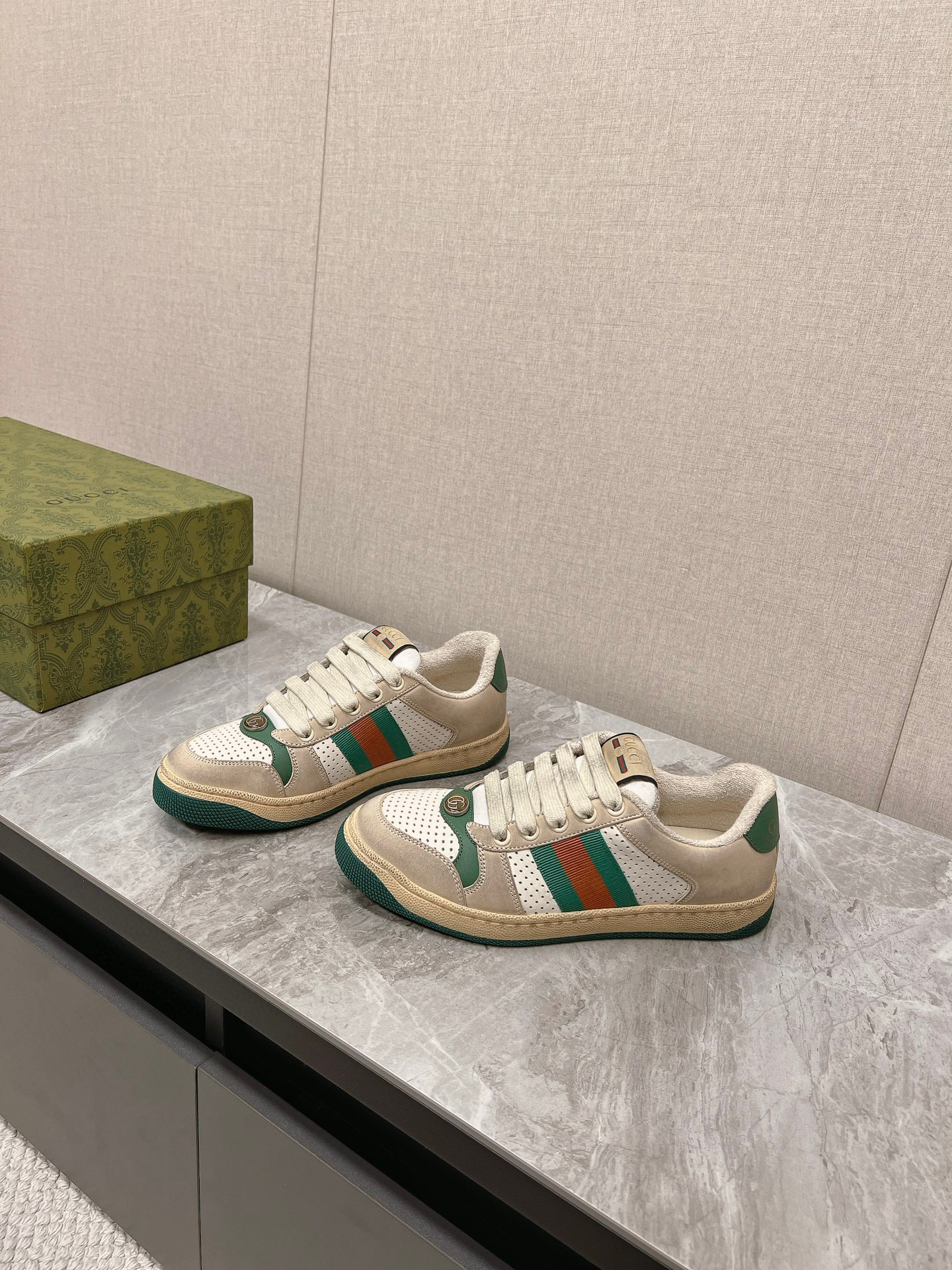 구찌 남녀공용 신발 운동화