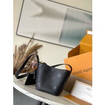 루이비통 M13480 여자가방