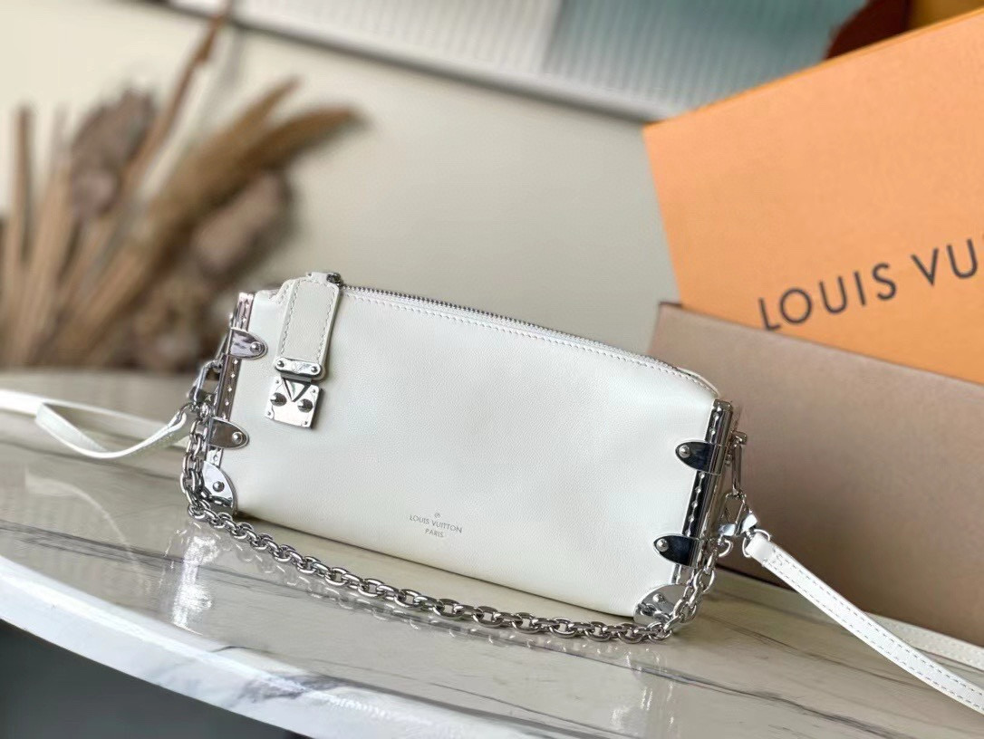 루이비통 M12560 여자가방