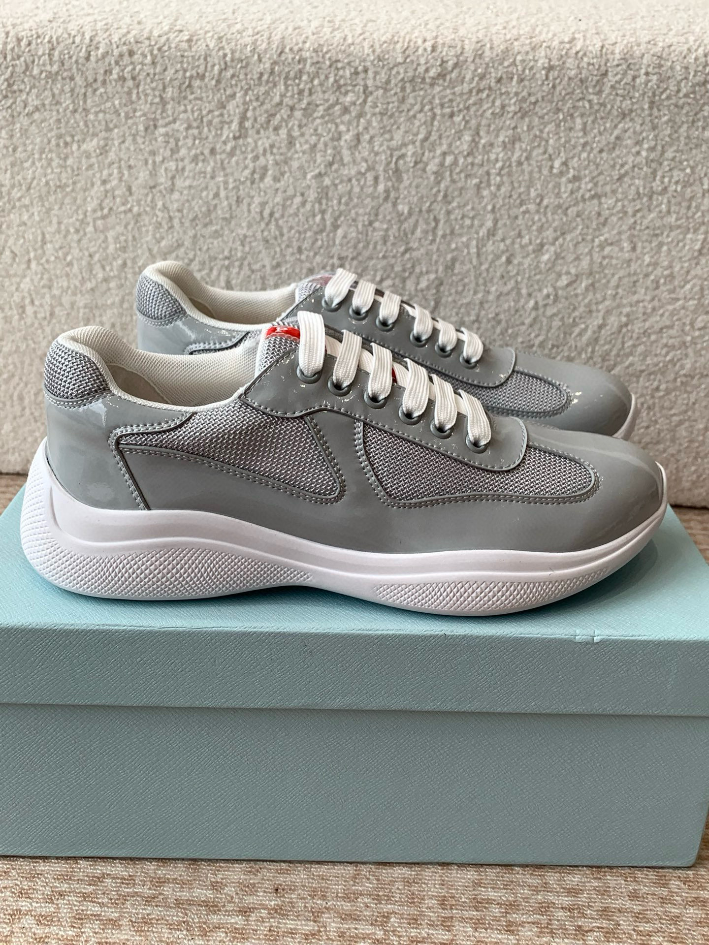 프라다 남녀공용 스니커즈 신발 운동화