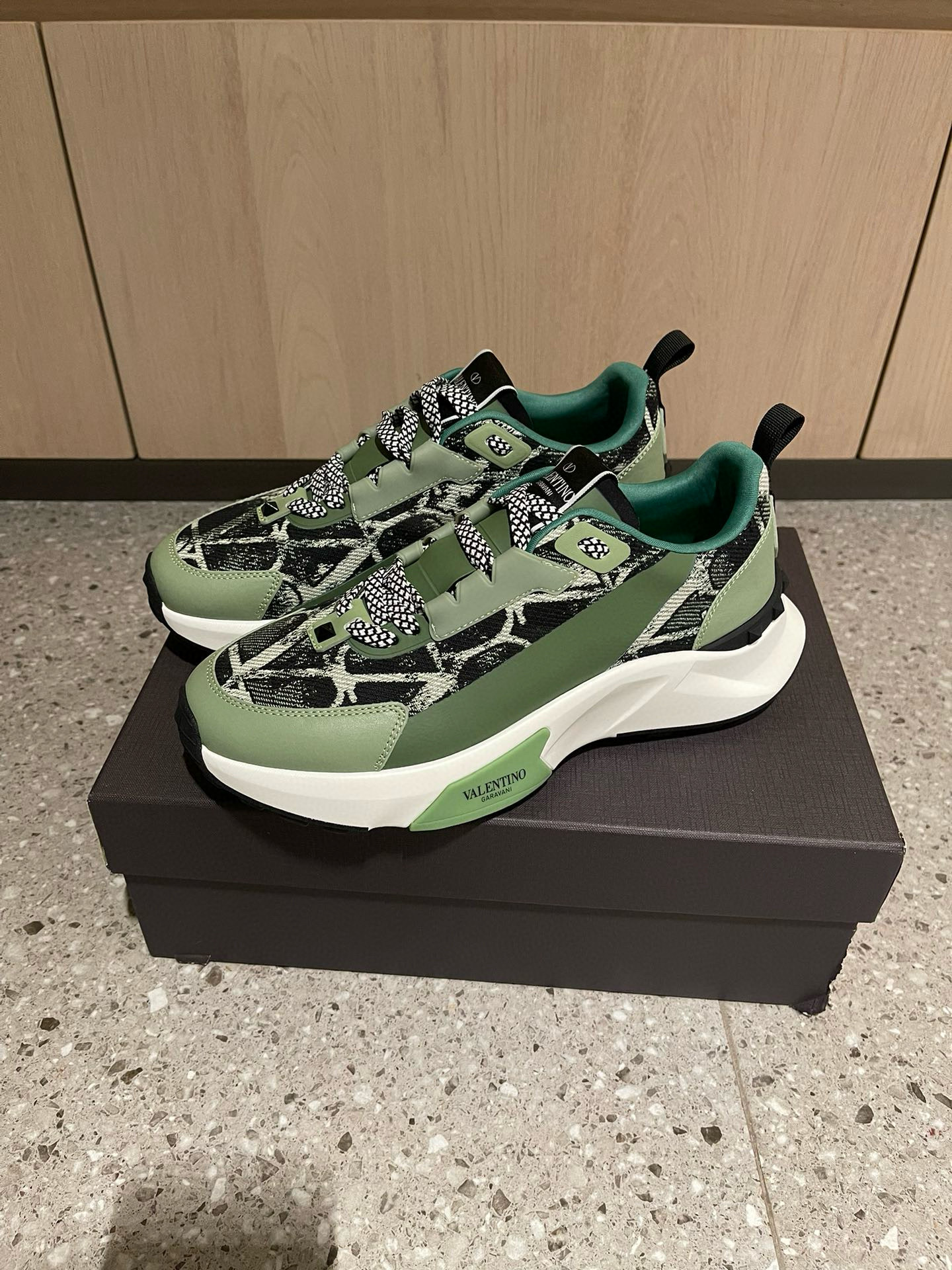 발렌티노 남자 신발 운동화 스니커즈