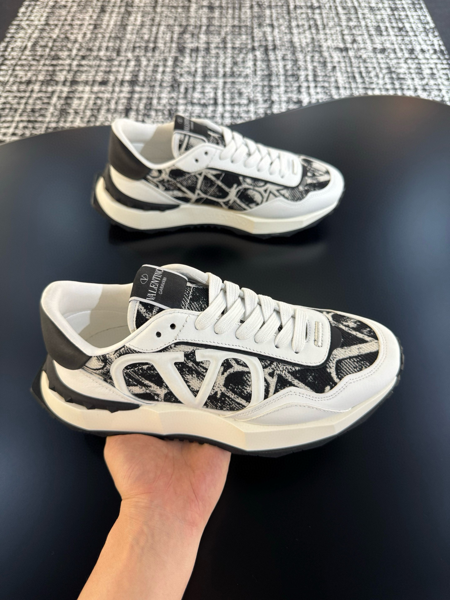 발렌티노 남자 신발 운동화 스니커즈