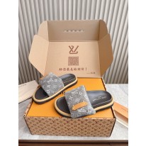 루이비통 남여 공용 슬리퍼