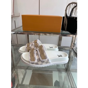 루이비통 남여 공용 슬리퍼