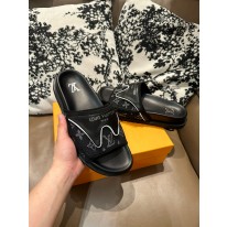 루이비통 남자 슬리퍼