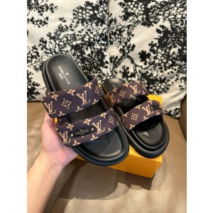 루이비통 남자 슬리퍼