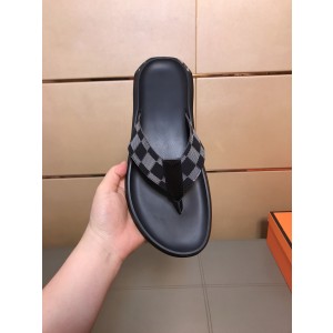 루이비통 남자 슬리퍼