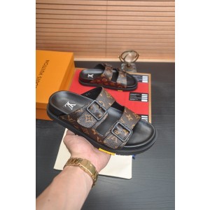 루이비통 남자 슬리퍼