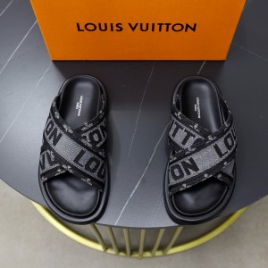 루이비통 남녀공용 슬리퍼