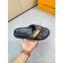 루이비통 남자 슬리퍼