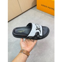 루이비통 남자 슬리퍼