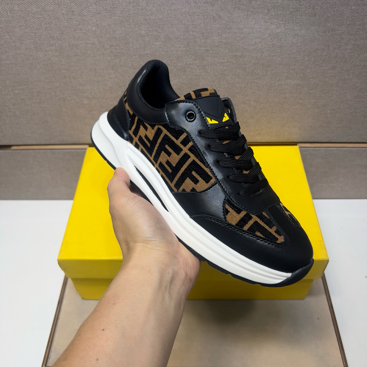 펜디 남자신발 운동화 스니커즈