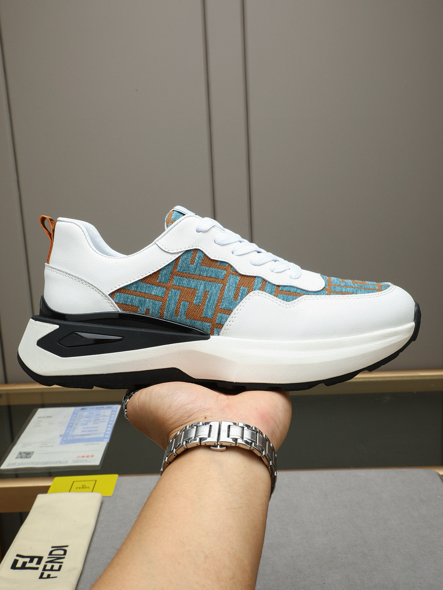 펜디 남자신발 운동화 스니커즈