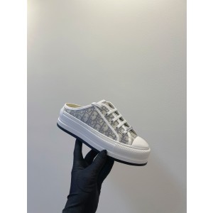 디올 여자 슬리퍼