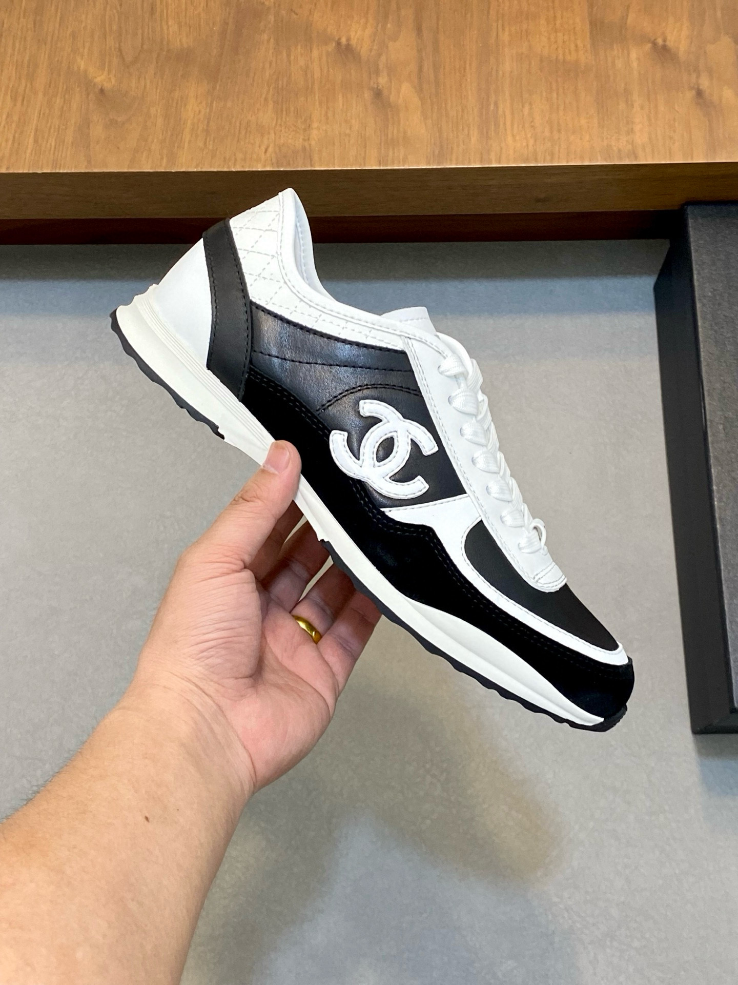 샤넬 남자 신발 운동화 스니커즈