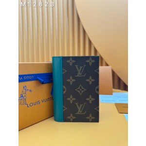 루이비통 여권지갑 M12823
