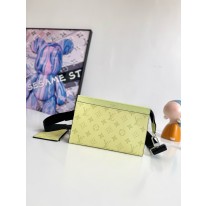 루이비통 M14114 남자가방