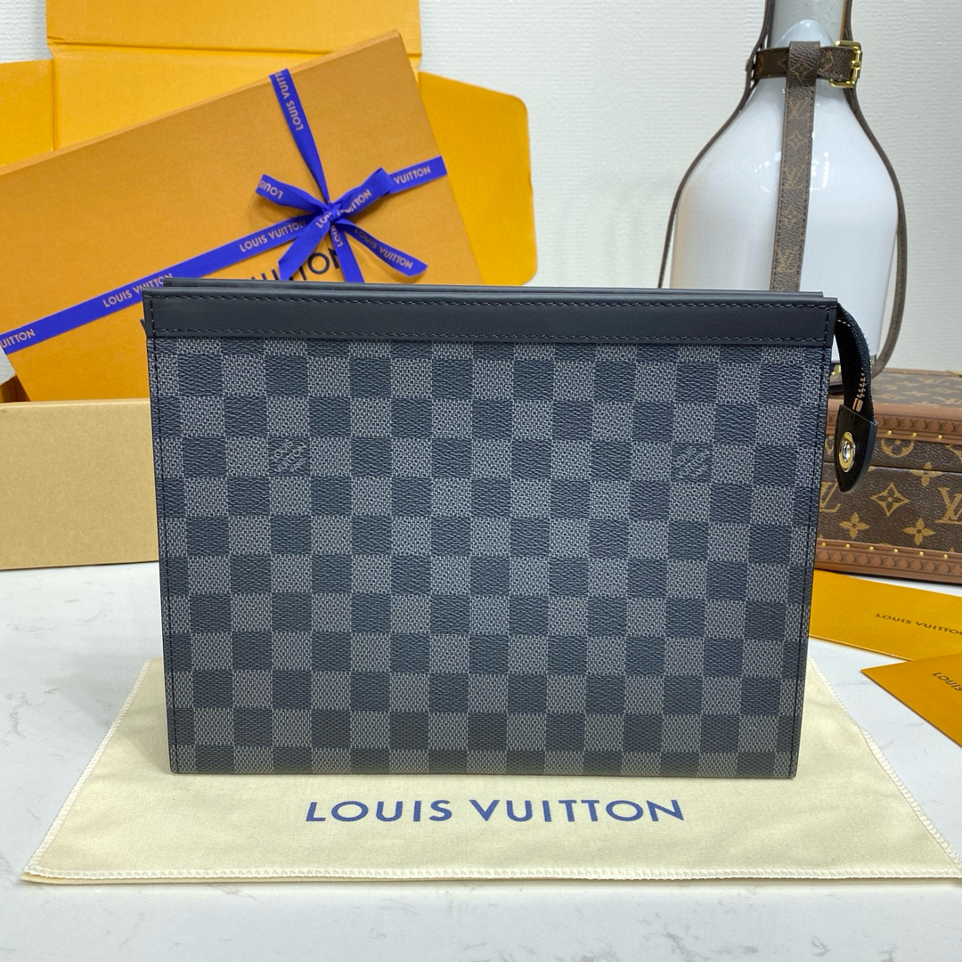 루이비통 M61692 클러치백