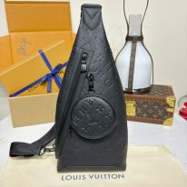 루이비통 M21890 남자가방
