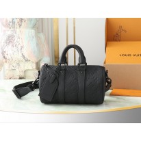 루이비통 M20900 남자가방