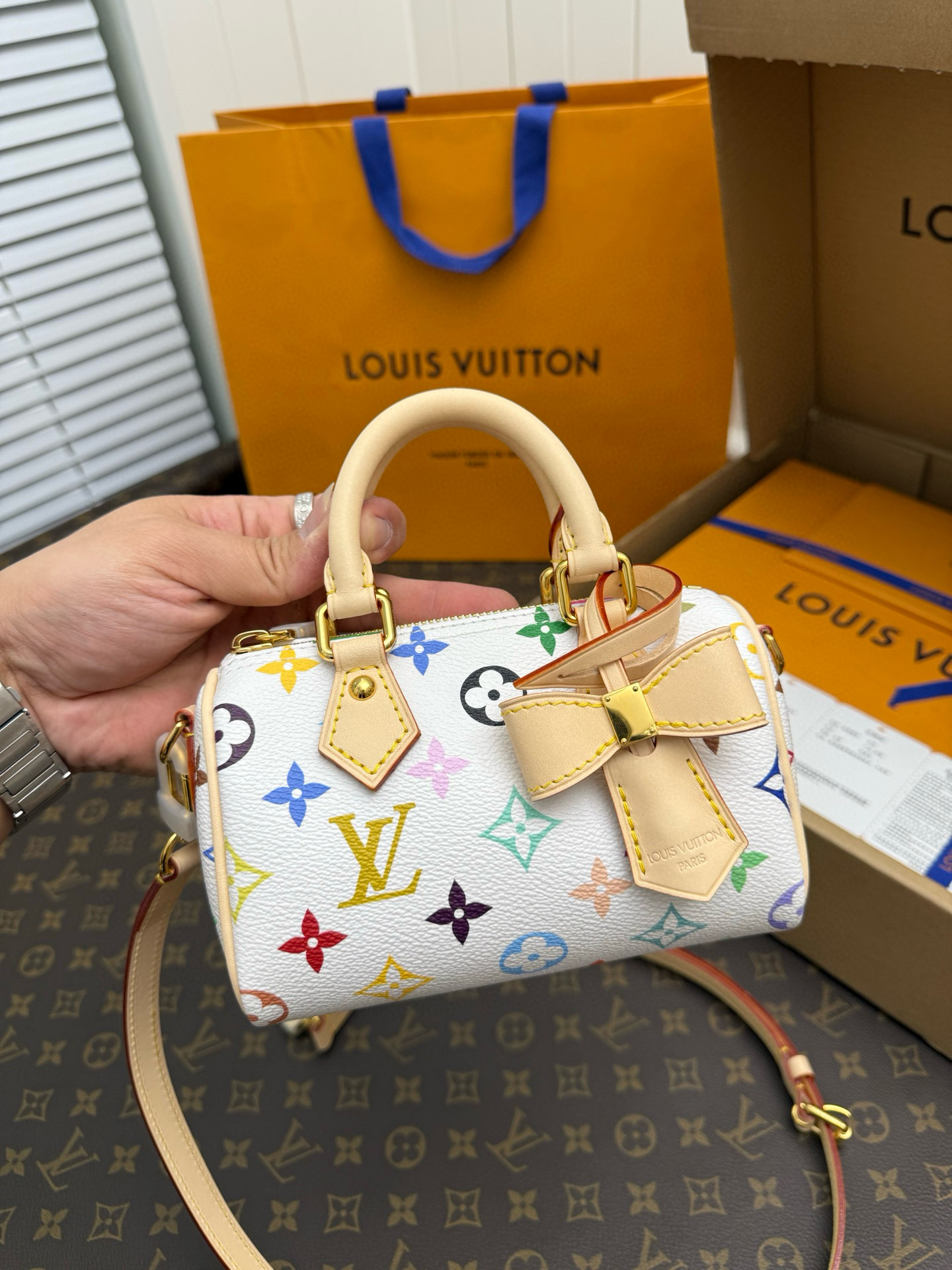 루이비통 M13391 여자가방