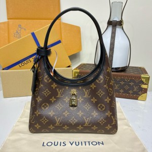 루이비통 M12940 여자가방