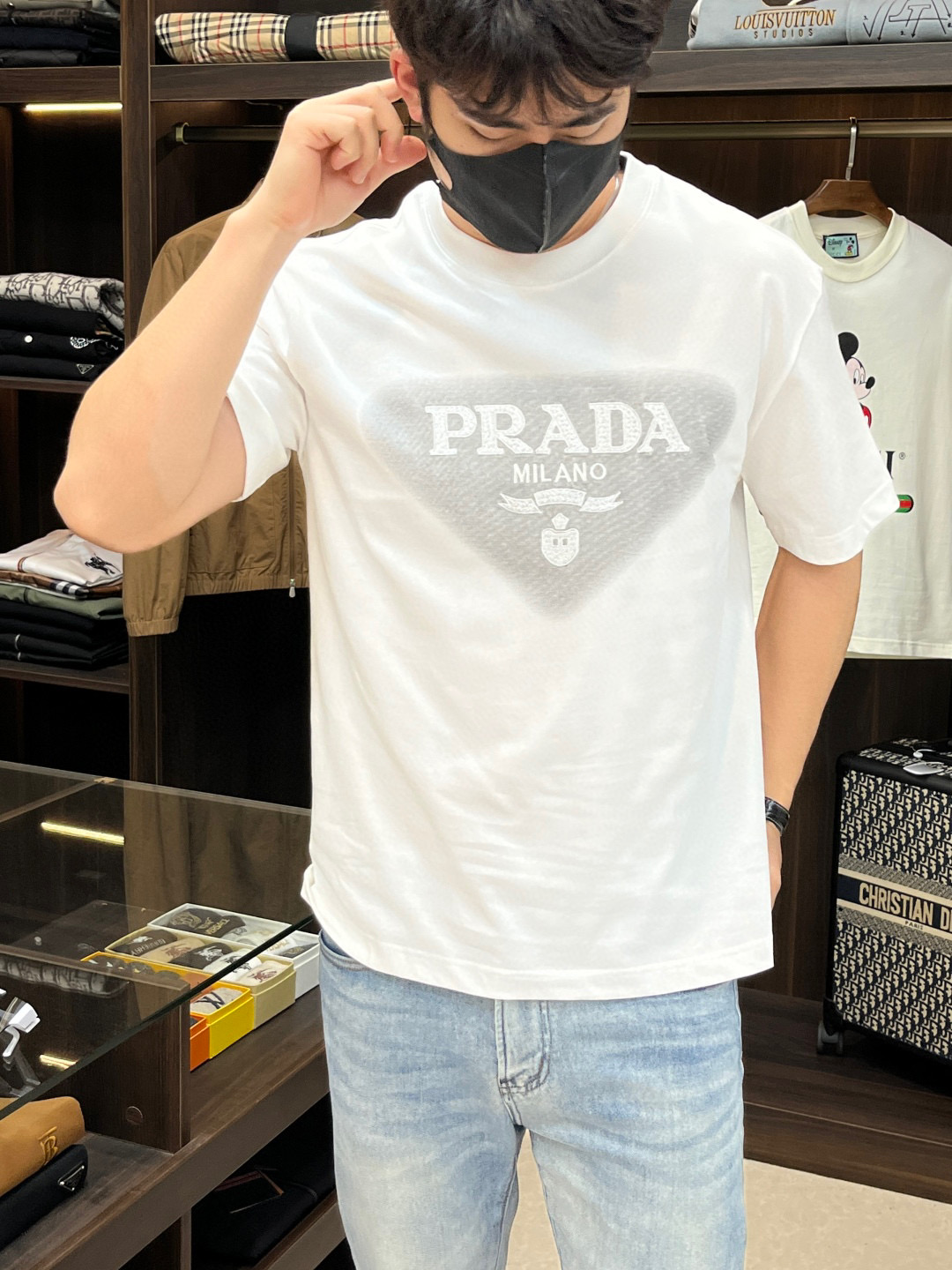 프라다 남자 반팔티