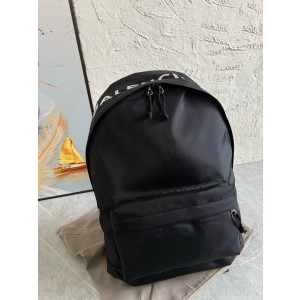 발렌시아가 백팩