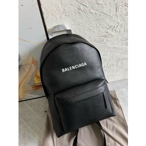 발렌시아가 백팩