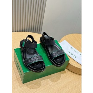 보테가베네타 남자 샌들