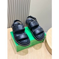 보테가베네타 남자 샌들