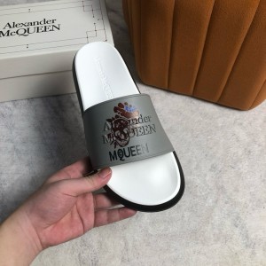 알렉산더 맥퀸 남녀공용 슬리퍼