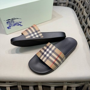 버버리 남자 슬리퍼