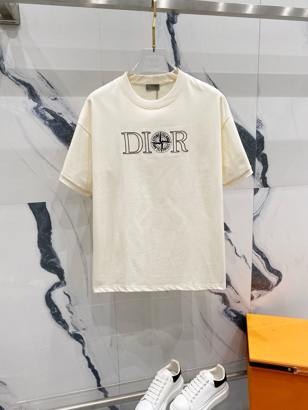 스톤아일랜드 반팔티