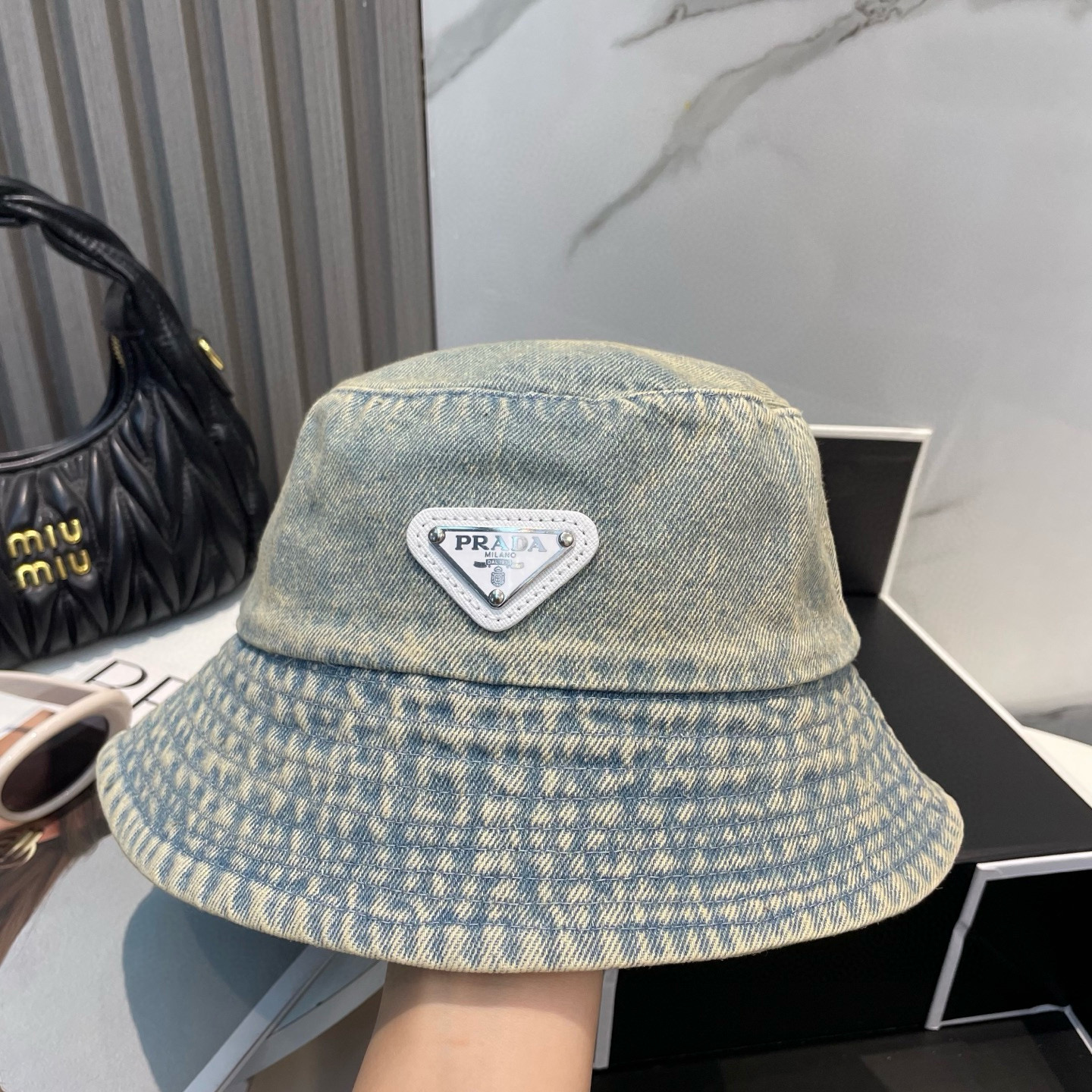 프라다 모자