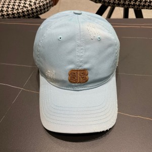 발렌시아가 모자