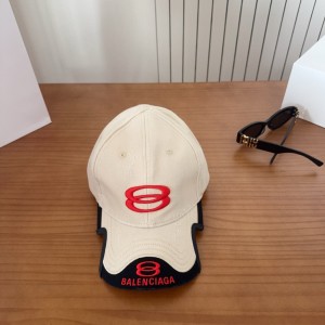 발렌시아가 모자