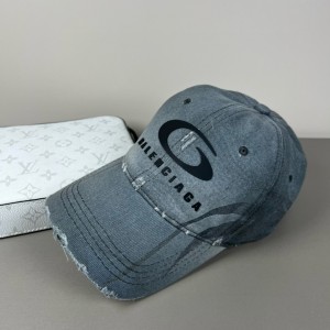 발렌시아가 모자