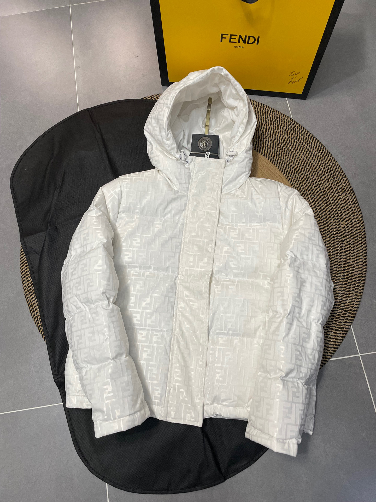 펜디 남자 패딩