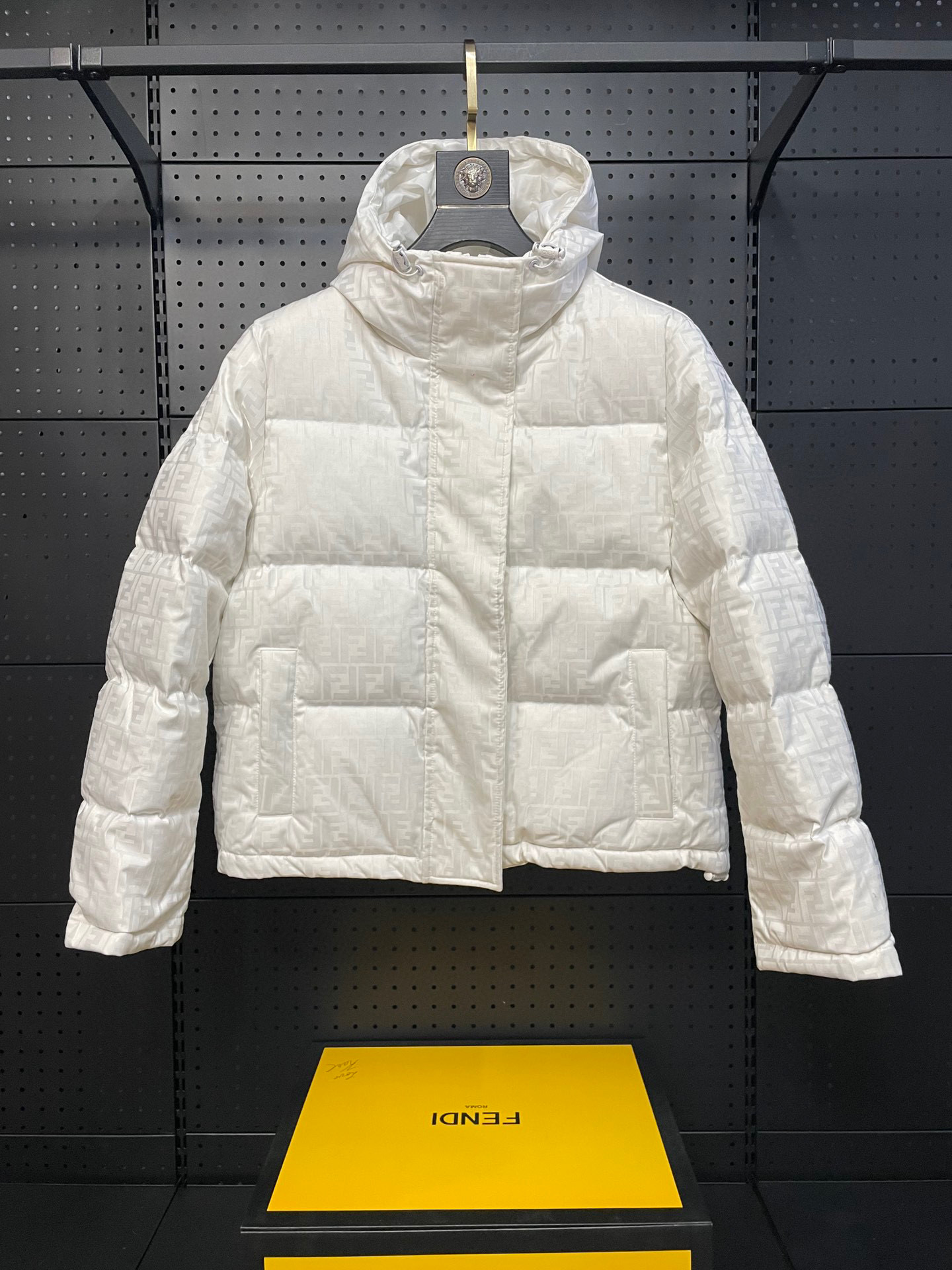 펜디 남자 패딩