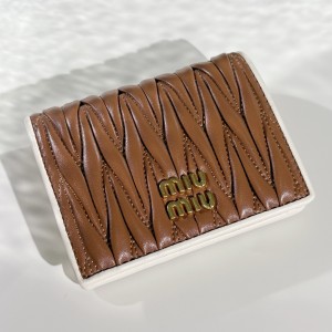 미우미우 5MV204 여자 반지갑