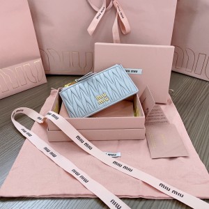 미우미우 5MB006 여자 카드지갑 머니클립