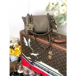 루이비통 M26360 여자가방