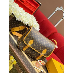 루이비통 M14723 남녀공용가방