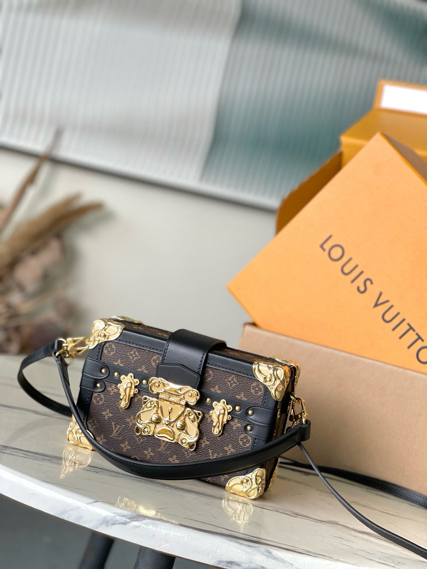 루이비통  M13738 여자가방