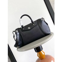 루이비통 M14702 여자가방