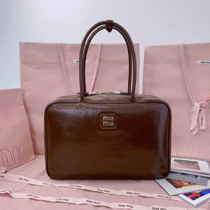 미우미우 5BB117 서류가방