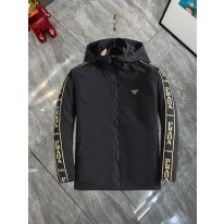 프라다 남자 패딩