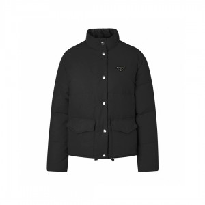 프라다 남자 패딩